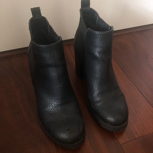 Sam & Libby Shoes - Sam & Libby Black Faux Leather Heeled Booties